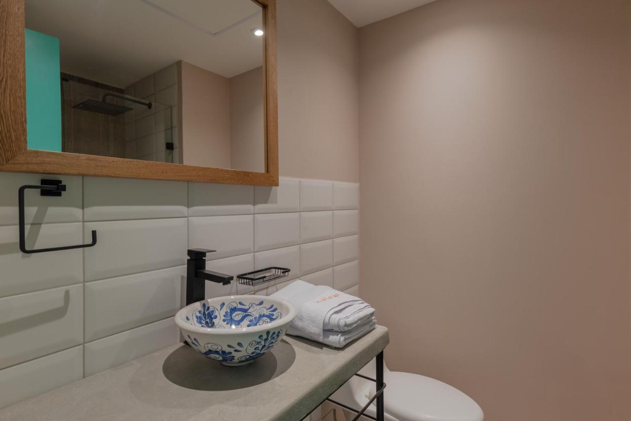 Standard Double or Twin Room,1064461852:JPEG